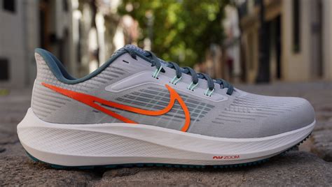 Nike Air Zoom Pegasus 39 Review .